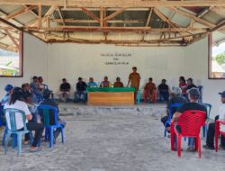 Gelar Bakumpul Bacarita, Personel Polsek Babar Timur Ajak Pemdes Ciptakan Kamtibmas Yang Kondusifitas