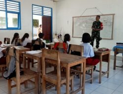 Bina Ketahanan Wilayah, Babinsa Beri Wawasan Kebangsaan Pada Siswa SDN Ketyletpey