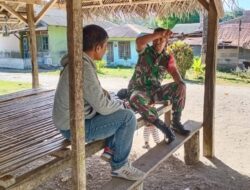 Pererat Silaturahmi Dengan Warga Binaan, Babinsa Laksanakan Giat Komsos