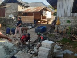 Bangun Keakraban, Babinsa Bantu Pembuatan Pondasi Rumah Milik Warga Binaan