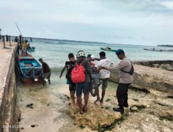 Sat Polairud Polres MBD, Amankan dan Awasi Aktifitas Penumpang di Dermaga Fery Tiakur