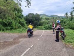Melalui Gatur Jalan, Polsek Wetar Tekankan Kepada Masyarakat Taat Aturan Lalu Lintas