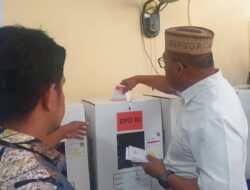 Pesta Demokrasi 2024, Gubernur Gunakan Hak Pilih Di TPS 01 Kelurahan Tihu
