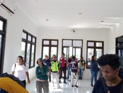 Polres MBD Awasi Aktifitas Penumpang di Bandara Guna Antisipasi Gangguan Kamtibmas