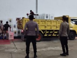 Polsek Moa Lakor, Kawal Pergeseran Kotak Suara Dari PPK Menuju Gudang Logistik