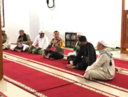 Kapolres MBD Gelar Jumat Curhat Kamtibmas, Sampaikan Pesan-Pesan Kamtibmas Kepada Tokoh Agama dan Umat Masjid di Tiakur