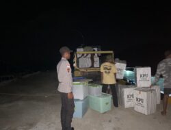 Polsek Wetar Kawal Pergeseran Kotak Suara Pemilu Dari PPK Menuju KPU Kabupaten MBD Untuk di Plenokan