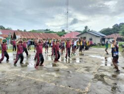 Polsek Kisar Gelar Olah Raga Bersama TNI Sebagai Bentuk Sinergitas Dalam Menjaga Kekompakkan