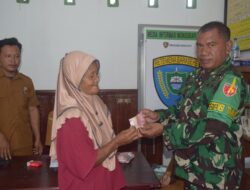 Asistensi TMMD Kapten Inf Idris Leurima, Monitoring Penyaluran BLT Di Wilayah Desa Waeleman