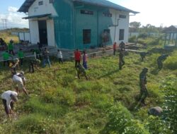 Utamakan kebersihan Lingkungan, Koramil-02/Masela Giat Jumat Bersih