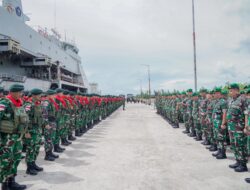 Pangdam XV/Pattimura Berangkatkan Satgas Yonif 733/Masariku ke Papua