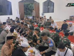 Perkuat Silaturahmi, Personel Kodim Pulau Moa dan Polres MBD Buka Puasa Bersama