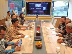 Bupati Noach Datangi Kemenkes Bicarakan Peningkatan Kualitas RSUD Tiakur