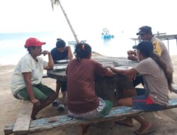 Bhabinkamtibmas Aipda Baumase Ajak Warga Pelihara Kondisi Kamtibmas