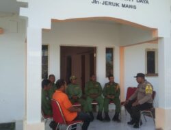 Bhabinkamtibmas Lakukan Pembinaan Satkamling Sebagai Upaya Penguatan Potensi Masyarakat