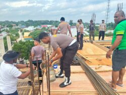 Kapolres MBD Pimpin Pengecoran Dak Beton Masjid Nurul Iman Kalwedo