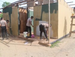 Polres MBD Renovasi Rumah Warga Sambut Hari Bhayangkara ke-79