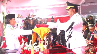 Upacara penurunan bendera