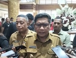 Walkot Ambon Berikan Aspirasi Kepada Mahasiswa Menggelar Aksi Unjuk Rasa di Mapolda Maluku dan DPRD Maluku