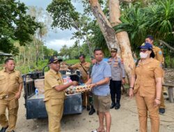 Cuaca Buruk Tahan KM Sabuk Nusantara 34, Penumpang Terima Bantuan di Tepa