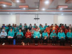 TP PKK Ambon Sosialisasikan Pola Asuh Anak di Era Digital