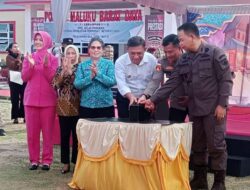 Polres dan Pemkab MBD Gelar Bazar Ramadan, Warga Serbu Kebutuhan Pokok Murah