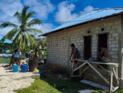 TMMD ke-128 Percepat Perbaikan Rumah Marial Gairlota di Pulau Moa