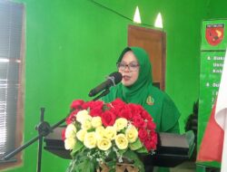 TMMD Pulau Moa Latih Ibu-Ibu Desa Moain Membuat Kue dan Roti