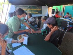 Persit Kodim Pulau Moa Beri Layanan Kesehatan Gratis dalam Program TMMD
