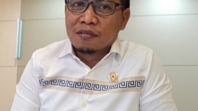 Ketua DPRD Kota Ambon, Mourits Tamaela.