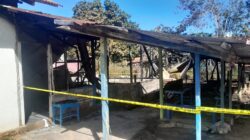 Satreskrim Polres MBD Lakukan Olah TKP Secara Menyeluruh, Selidiki Penyebab Kebakaran Rumah Warga di Desa Wakarleli