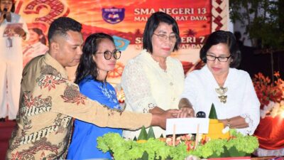 Empat Sekolah di Tiakur Rayakan HUT ke-13 Bersama, Wabup MBD Dorong Lahirnya Generasi Indonesia Emas