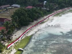 Merah Putih Membentang 500 Meter, Aboru Ciptakan Momen Bersejarah di HUT ke-81 RI