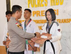 Raih 11 Medali di Kapolri Cup VII, Atlet Taekwondo MBD Dapat Penghargaan