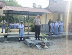 Wakapolres SBB Jadi Inspektur Upacara di SMA Negeri 2, Tekankan Akhlak dan Disiplin